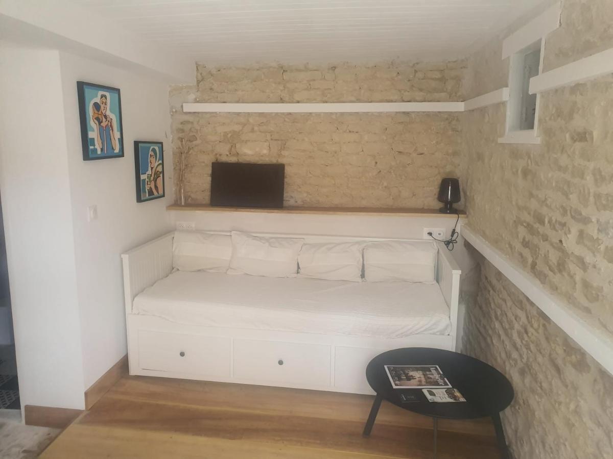 Appartement La P'tite Écurie à Saint-Jean-de-Liversay Extérieur photo